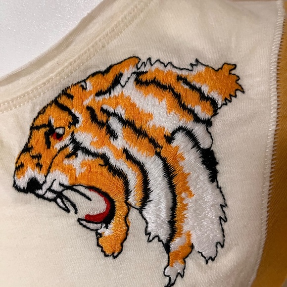 We the Free tiger appliqué tee. - Picture 10 of 12